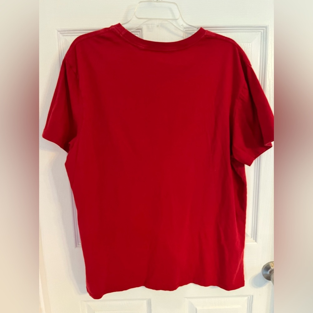 GUESS Tee - Picture 2 of 4